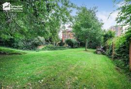 2 bedroom, Flat for sale