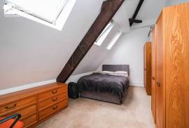 2 bedroom, Flat for sale