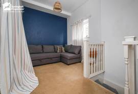 2 bedroom, Flat for sale