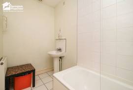 2 bedroom, Flat for sale