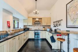 3 bedroom, Barn Conversion for sale