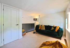 4 bedroom, Terraced House for sale
