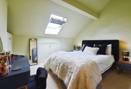 4 bedroom, Terraced House for sale