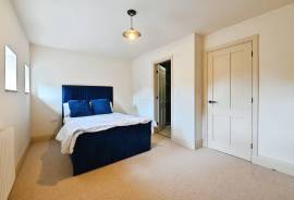 4 bedroom, Terraced House for sale