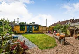 3 bedroom, Detached bungalow for sale
