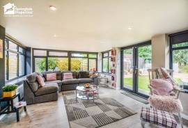 3 bedroom, Detached bungalow for sale