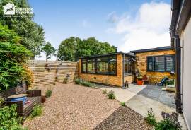3 bedroom, Detached bungalow for sale