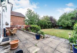 5 bedroom, Detached house for sale