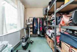 5 bedroom, Detached house for sale