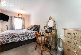 5 bedroom, Detached house for sale