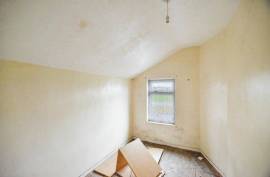 2 bedroom, Terraced House for sale