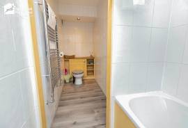 2 bedroom, Terraced House for sale