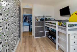 2 bedroom, Terraced House for sale