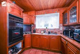 3 bedroom, Semi-detached house for sale