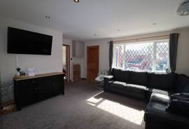 3 bedroom, Detached house for sale
