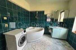 Detached house for sale in Madonas district, 283.00m2