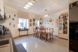 Apartment for rent in Riga, 161.00m2