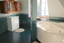 Detached house for sale in Jurmala, 220.00m2