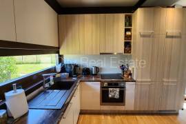 Detached house for sale in Riga district, 188.00m2