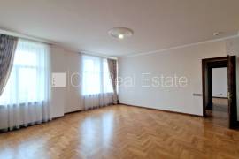 Apartment for rent in Riga, 160.00m2