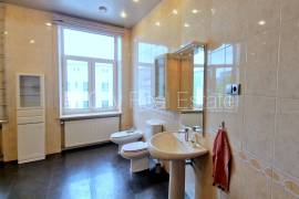 Apartment for rent in Riga, 160.00m2