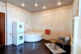 Apartment for rent in Riga, 160.00m2
