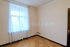 Apartment for rent in Riga, 160.00m2