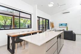 Casa Oasis: Modern Tropical Living Minutes from Tamarindo