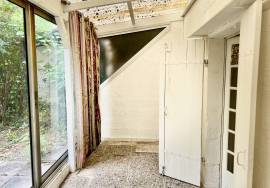 EXCLUSiViTE: À issigeac, Maison de village avec jardin a renover
