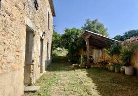 Charmante maison en pierres avec jardin entre Monpazier et Villereal
