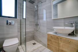 Modern 2 Bedroom Apartment - Universal, Paphos