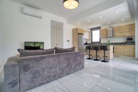 Modern 2 Bedroom Apartment - Universal, Paphos