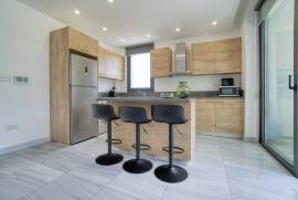 Modern 2 Bedroom Apartment - Universal, Paphos