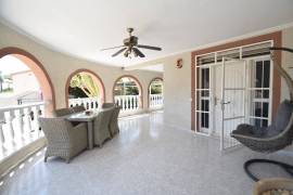 FABULOUS VILLA WITH 3 BEDROOMS, PRIVATE POOL AND GUEST ANNEX
