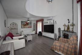 FABULOUS VILLA WITH 3 BEDROOMS, PRIVATE POOL AND GUEST ANNEX