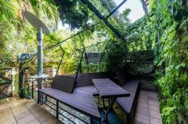 Exclusive semi-detached house with pool and great potential for sale in Hispanoamérica, Chamartín, Madrid