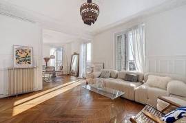 LOCATION VIDE - SUPERBE 3 PIECES AVEC BALCON FILANT ET VUE DEGAGEE