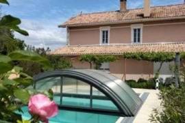 SANGUINET (40), belle maison de caractère de 205 m², 9 pièces avec appartement T2 indépendant, jardin et piscine