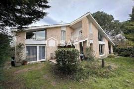 Maison d'Architecte à vendre, 6 pièces, proche lac
