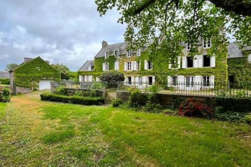 Élégante Maison de Maître en pierre, proche des plages de Bretagne