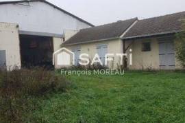 Maison 65 m2, Entrepot 250 m2, terrain 941 m2 Nemours