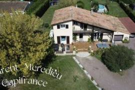 Maison à vendre 6 pièces PUGNAC (33)