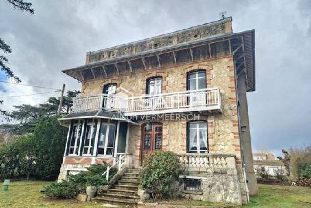 Maison de Maître