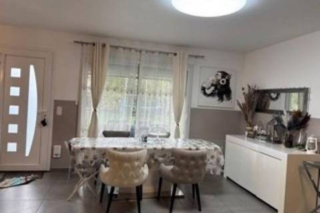 Belle maison familiale, spacieuse et lumineuse !