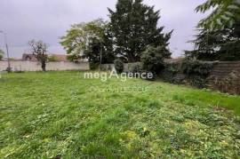 Beau Terrain plat à bâtir de 370 m2