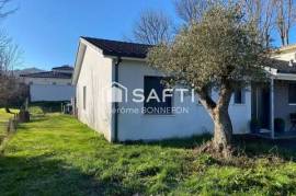 Maison contemporaine encore sous décennale