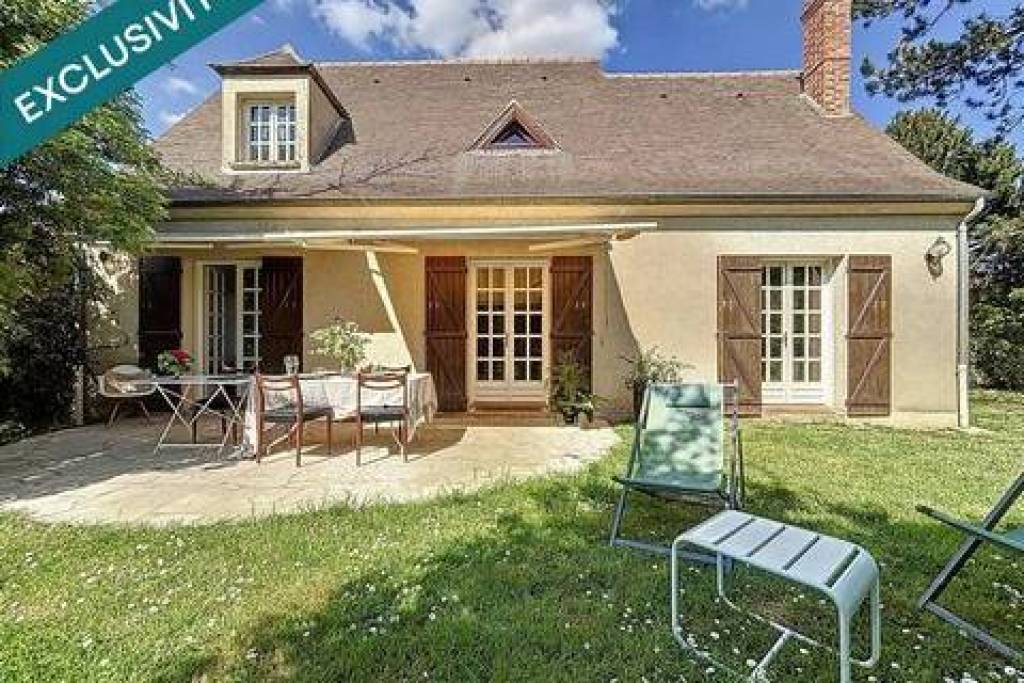 Maison familiale dans un domaine recherché proche de la gare