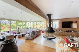 Dans un environement verdoyant et calme pavillon plain pied 171m²