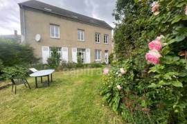 A vendre : Superbe maison en pierre de 270 m2 -