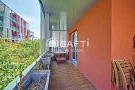 APPARTEMENT DE 3P AVEC SON BALCON DE 14m², CAVE ET PARKING